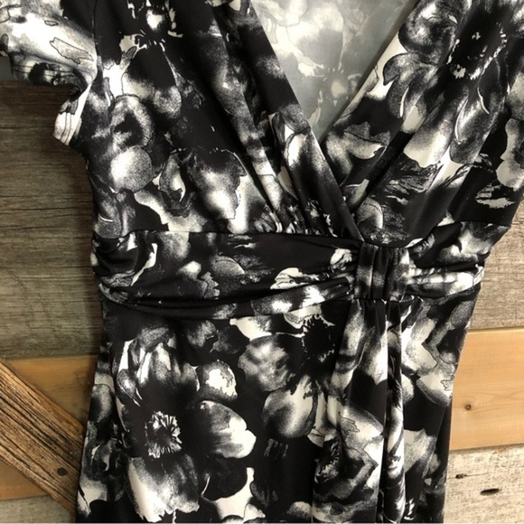 REITMANS Size Med Black/ White Dress - Picture 3 of 8